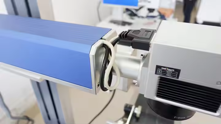 30w Flying Fiber Laser Marking Machine Automatic Engraving Machine - Image 3